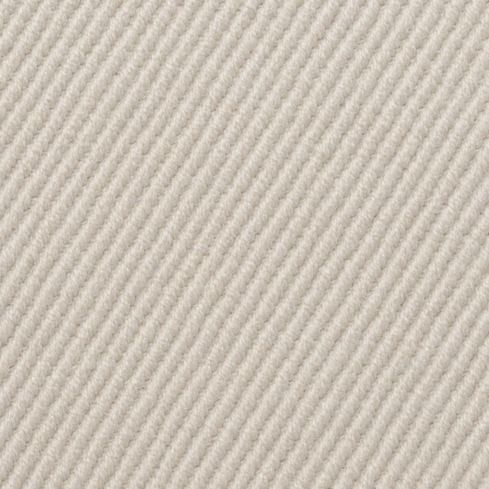 เนื้อผ้า Peach Twill (ผ้าพีชทวิล) ที่ใช้ผลิตหมวก ถ่ายมาโครเห็นโครงสร้างการทอ
