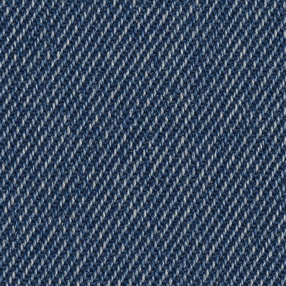 ภาพประกอบเนื้อผ้า Jeans (ผ้ายีนส์ เดนิม) ที่ใช้ผลิตหมวก ขยายให้เห็นโครงสร้างการทอ